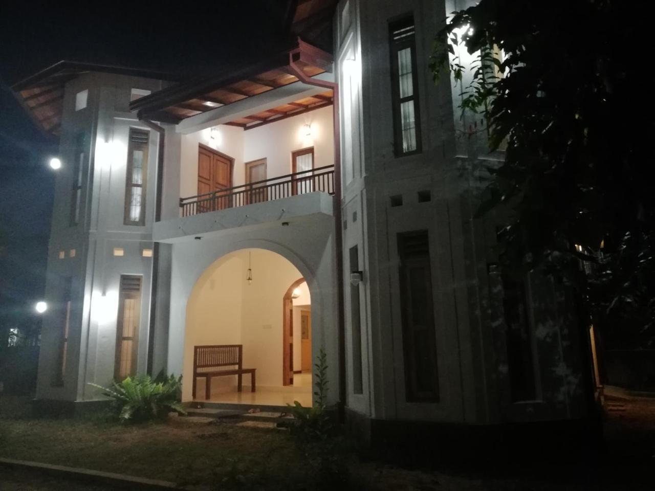Air Port 5 Minutes Super Clean Upul Bed and Breakfast Νεγκόμπο Εξωτερικό φωτογραφία